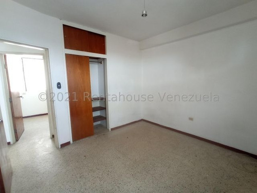 Imagen 11 de 14 de Grato Apartamento En Venta Zona Centro # 4 22-12332 Gbf