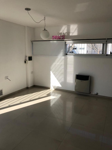 Imagen 7 de 14 de Venta Dpto En 22 Y72