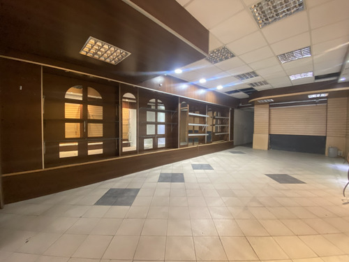 Alquiler Local Comercial 200 Mts 2 En 18 De Julio Cordón.