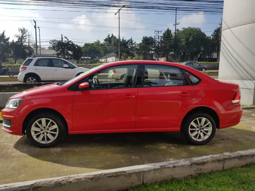 Imagen 4 de 15 de Vento Comfortline Tiptronic 2019