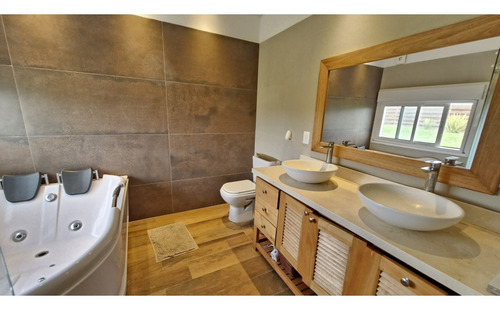 Vende Chacra 3 Héctareas Con Excelente Casa - Atlantida