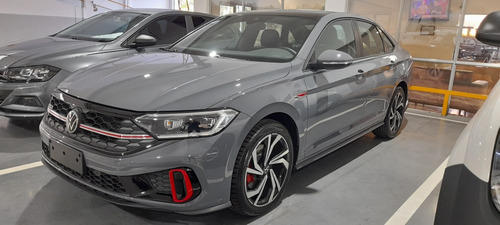 Volkswagen Vento GLI 2.0 350TSI 230cv