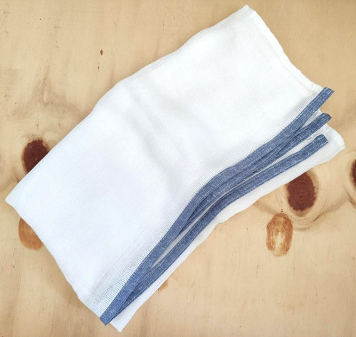 Imagem 6 de 8 de Kit Para Bebê Com Chapéu Dupla Face Pano De Boca E Sapatinho