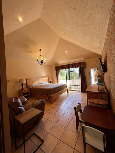 Imagen 17 de 30 de Vendo Hermosa Casa, Excelente Diseño Con Finos Acabados De Madera