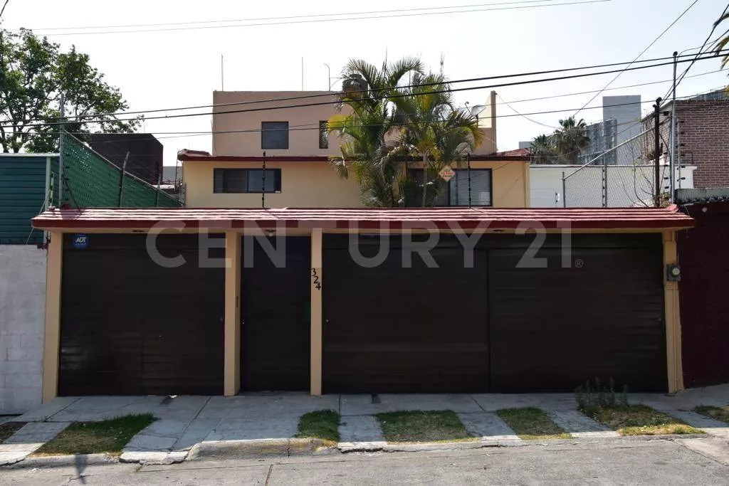 Casa En Venta En La Florida, Naucalpan, Estado De México