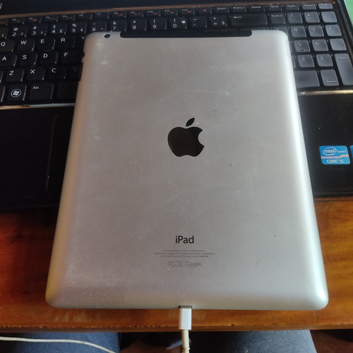 Vendo iPad 4 Com A Tela Quebrada!