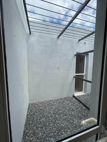 Casas De Dos Dormitorios Con Cochera En La Paz