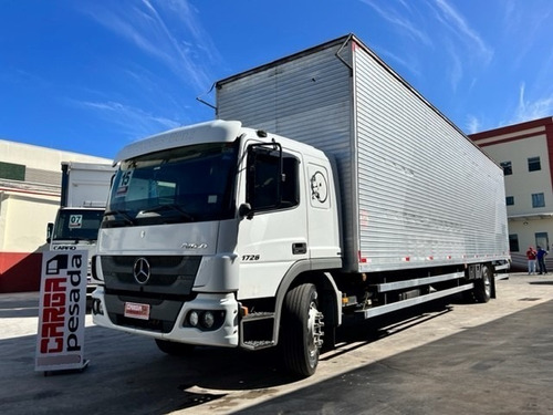 Imagem 3 de 11 de Mercedes Mb Atego 1726 Toco 4x2 Bau 11,00m = 17280 1725 2426