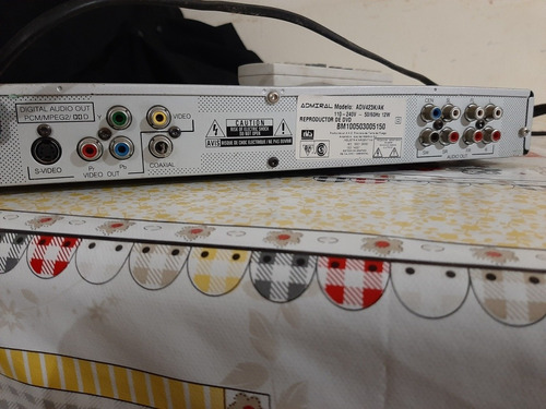 Dvd Admiral Video/cd Control Remoto Cables Y 100 Películas