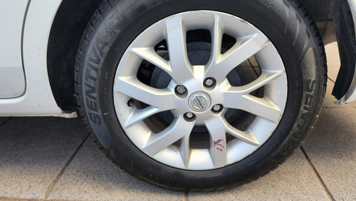 Nissan Versa 1.6 Advance At