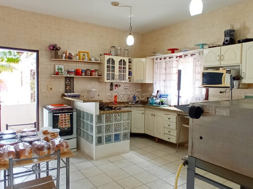 Casa - Golfinho - Ref: 688 - V-688