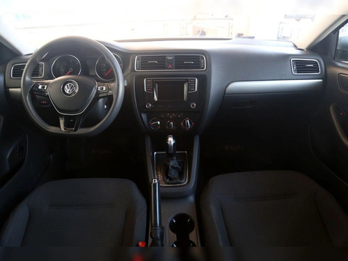 Volkswagen Bora 2.0 TDI ADVANCE DIESEL 4X2 AT 4P