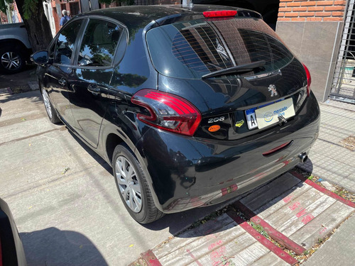 Imagen 17 de 23 de Peugeot 208 2017 1.6 Active