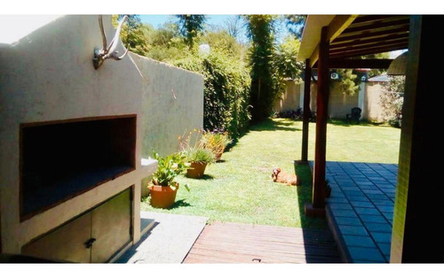 Imagen 3 de 16 de Villa Allende - Casa De 2 Dormitorios Impecable!!!