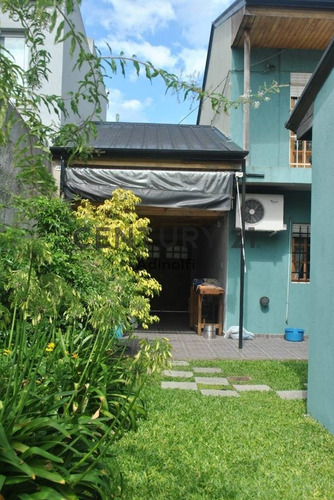 Imagen 20 de 30 de Calle 76 E/ 17 Y 18 - Casa 3 Dormitorios, Quincho Y Parque - Venta Y/o Permuta