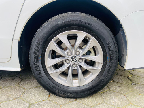 Toyota Sienna 3.5 Le At