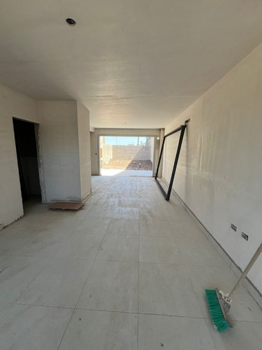 Vendo Duplex En Construcción | Docta Av | 2 Dorm.