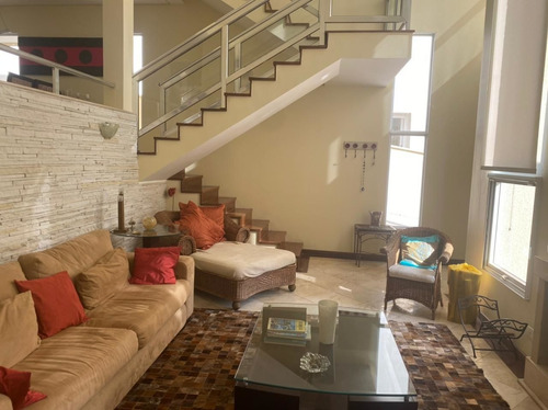 Casa À Venda No Alphaville Residencial 10 | Casa Imponente | 4 Suítes | Living Amplo | Sistema Solar - Cnc1464