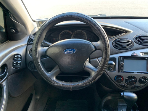 Ford Focus Sedan Automático 2008