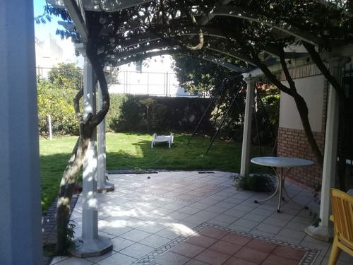 Imagen 24 de 28 de Importante Chalet De 6 Ambientes Sobre Doble Lote