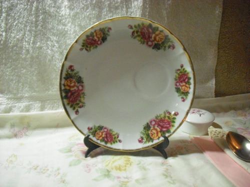 Plato De Porcelana Japones,  Antiguo. Coleccionable. Cc 4