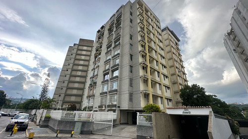 Vendo Apartamento 113m2 Prados Del Este 6913