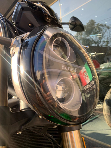 Benelli 752s Duomo Motos