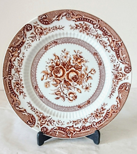 Plato Decorativo De Porcelana Tsuji Con Rosas Terracota