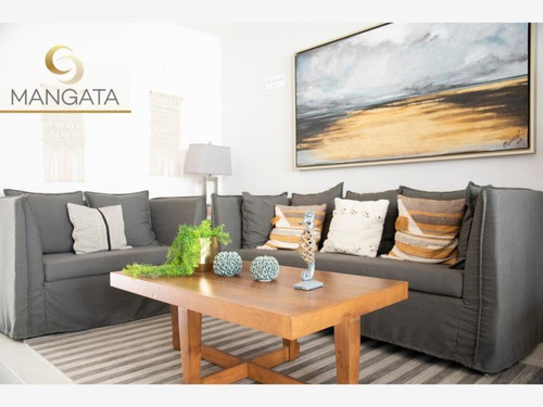 Casa Sola En Venta Mangata