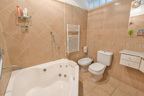 Imagen 21 de 30 de Departamento De 4 Dormitorios En Venta Impecable Reciclado A Nuevo Zona Rio