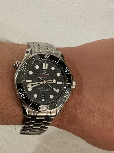 Omega Seamaster 300 42mm Calibre 8800 Master Chronometer Aço Preto Preto (Usado)