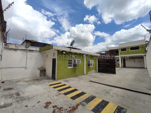 Edificio En Alquiler El Hipodromo, Maracay 24-