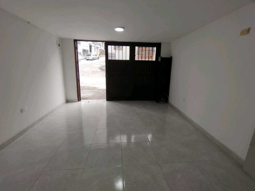 Arriendo Local En Los Rosales Por $1.000.000  Contáctame