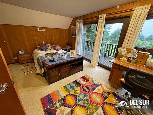 Casa Estilo Sureño En Loteo Consolidado