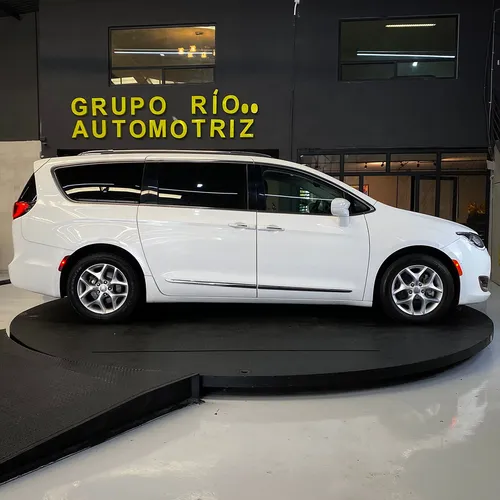 Chrysler Pacifica 2020