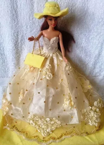 Roupa para barbie (vestido com chapéu e sapato)