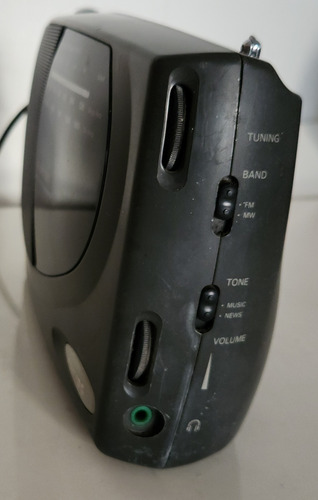 Radio Philips Mod. Ae2140 Am/fm Negro (Usado)