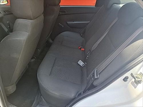 Imagen 11 de 11 de Chevrolet Aveo Ls J 4p L4 1.6l Aa Cd Mp3 Usb R-14 At 2017