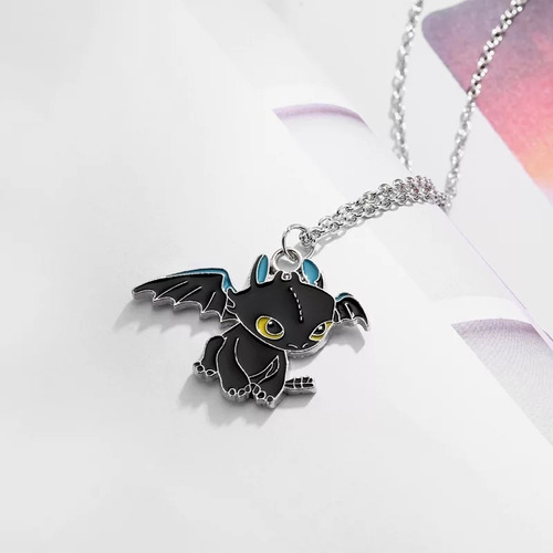 Imagen 4 de 6 de Collares De Pareja Chimuelo Y Furia Luminosa Regalo Novios