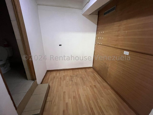 Ana Torres. Local Comercial En Venta 24-22288 En Chuao