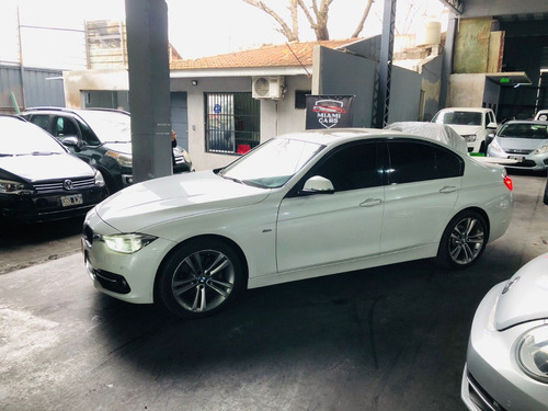 BMW Serie 3 3.0 330i Sedan Sport Line 252cv