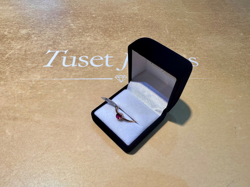 Anillo Solitario En Oro Rosa 10 Klt. Con Rubi. T=17. Tuset.