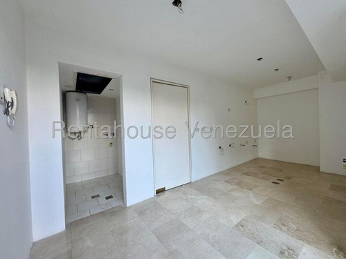 Apartamento En Venta Country Club Mls#25-16766 Xiolimar Lozano