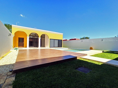 Venta De Casa De Un Piso, Remodelada En Baspul, 4 Recámaras