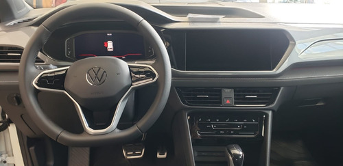 Imagen 9 de 18 de Volkswagen Taos High Bitono 3