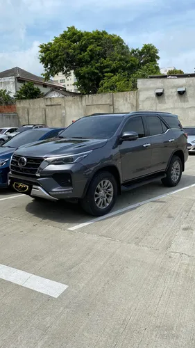 Toyota Fortuner 2.4 Diésel Srv 4X2
