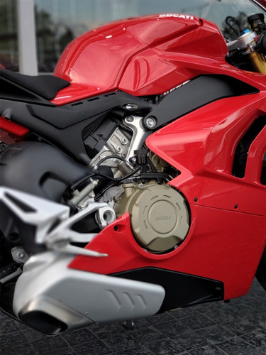Imagen 18 de 25 de Ducati Panigale V4s - No Bmw S1000rr, No Panigale V4! Gf