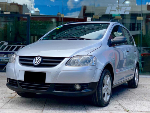 Volkswagen Suran 1.6 Trendline 11b 2010 Permuto Financio