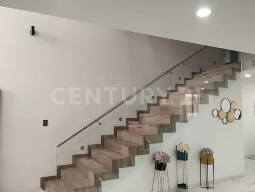 Venta Casa Fraccionamiento Bosques De Zavaleta!!