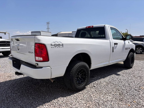 RAM Ram 1500 5.7 Cabina Sencilla 4x4